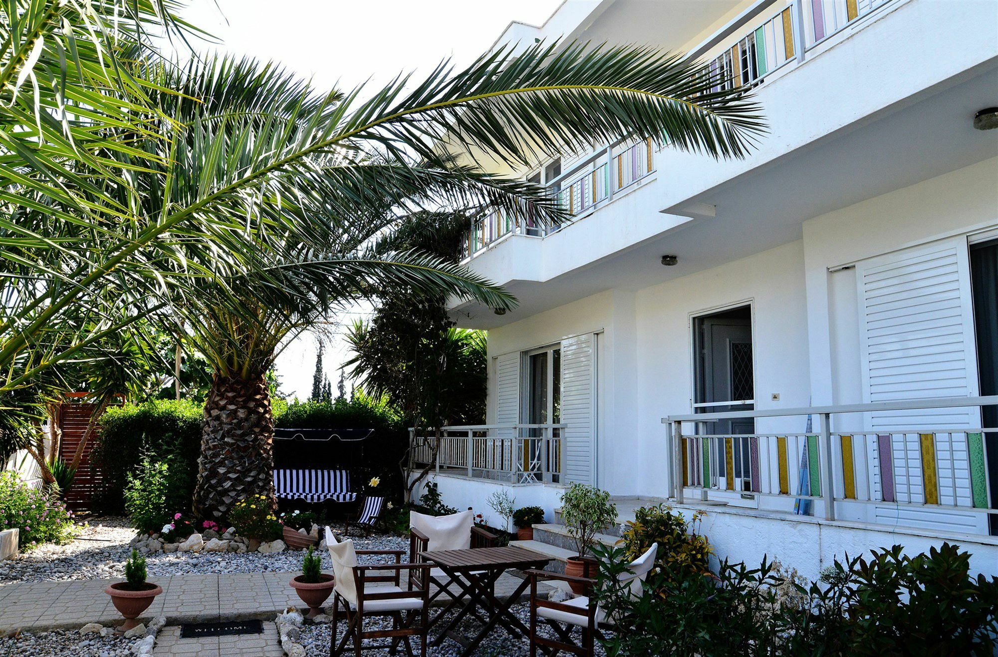 Noble Inn Loutráki Exterior photo